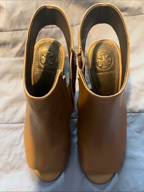 Tory Burch Cognac Brown Leather Peep-Toe Slingback Mules